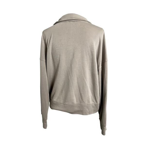 Danskin Sweatshirt Womens Large Beige V Neck Collared Relaxed Pullover Top - Picture 4 of 6